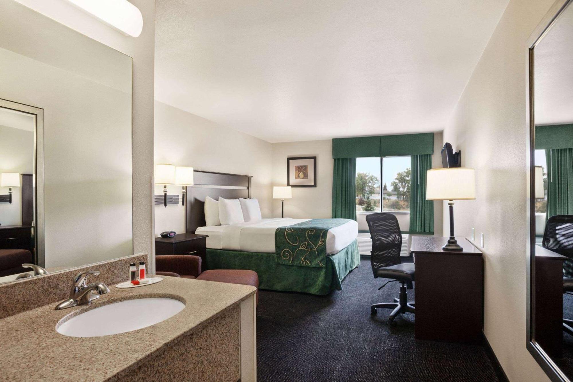 Travelodge By Wyndham Mcalester Eksteriør bilde