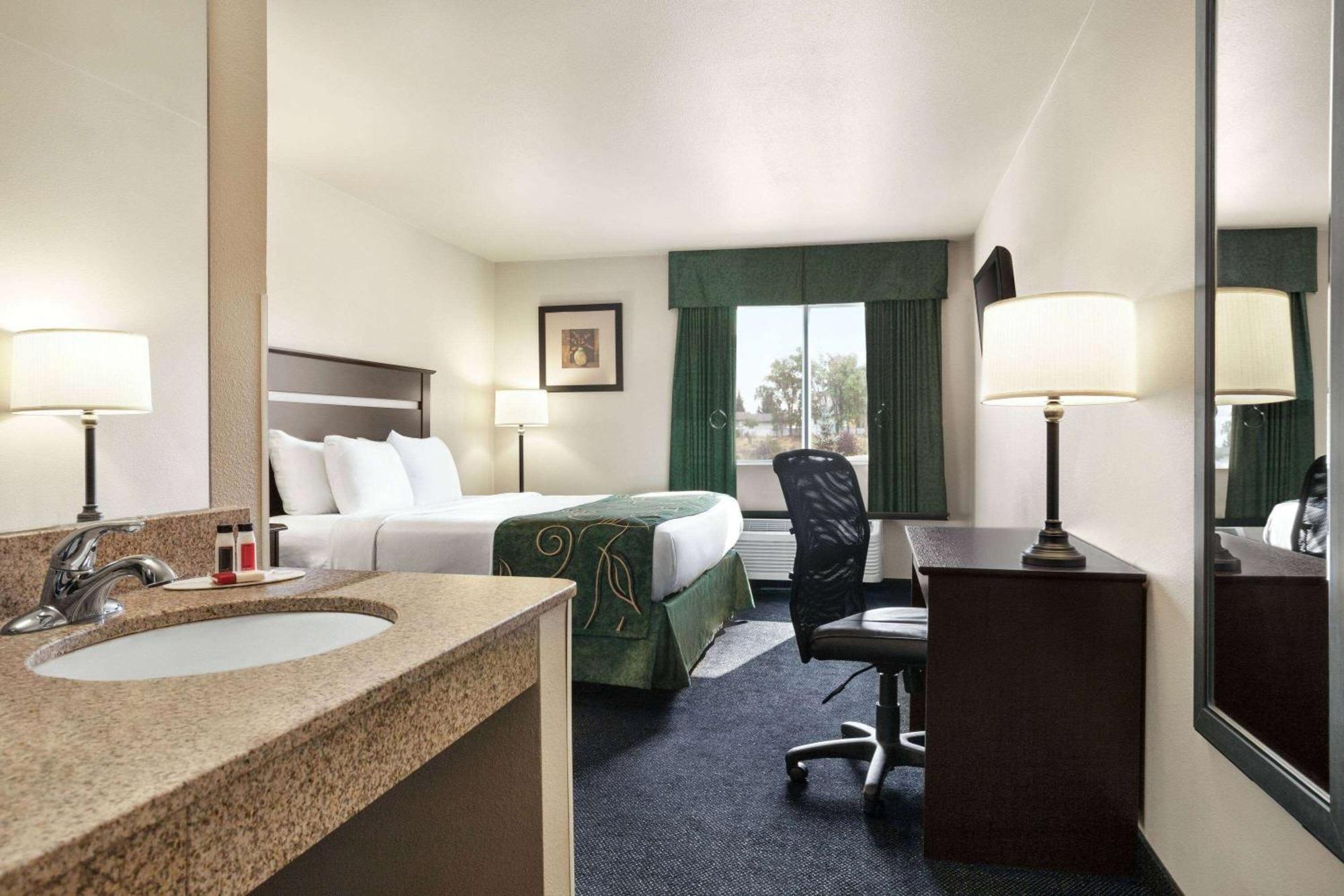 Travelodge By Wyndham Mcalester Eksteriør bilde